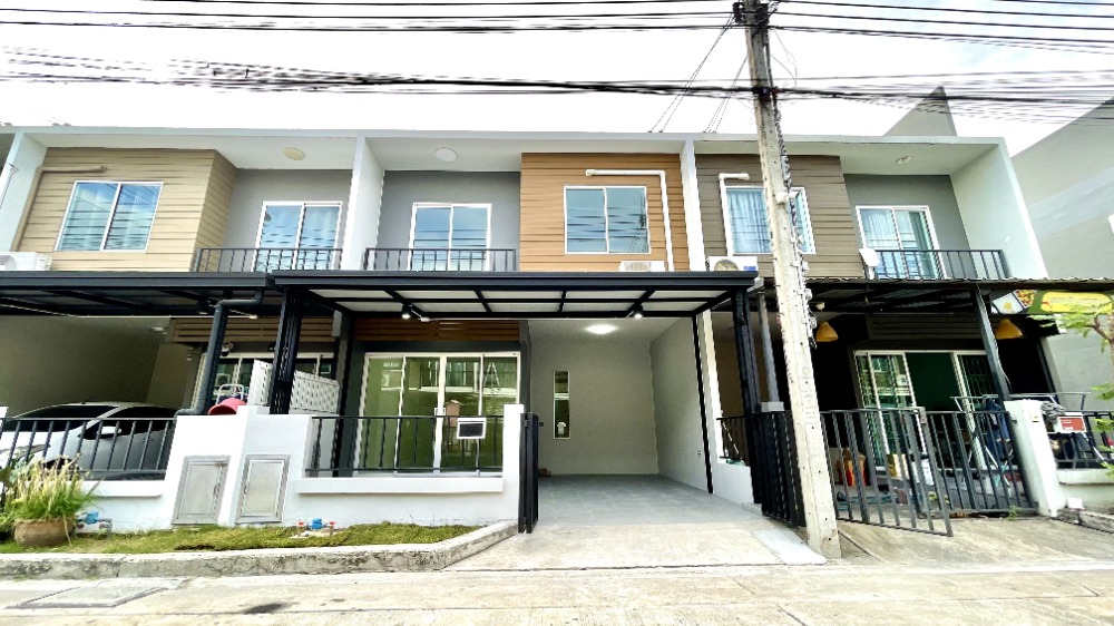 For SaleTownhouseNawamin, Ramindra : New townhouse ready to move in, near Fashion Island shopping mall, The Colors, Wongwaen-Ram Intra, Ram Intra Rd., Hathai Rat Rd., Soi Suea Khlong Nueng, Khlong Sam Wa District