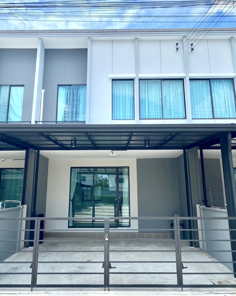 For RentTownhousePathum Thani,Rangsit, Thammasat : ✔️*** For rent*** ✔️Townhouse Pleno Phahon Yothin-Rangsit, beautiful house, fully furnished, ready to move in 🆗