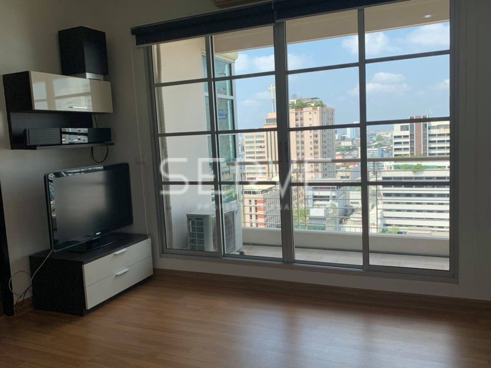 For RentCondoRatchathewi,Phayathai : 1 Bed Large Room City View Fully Furnished  Good Location Close to BTS Ratchathewi   @ Baan Klang Krung Siam - Pathumwan