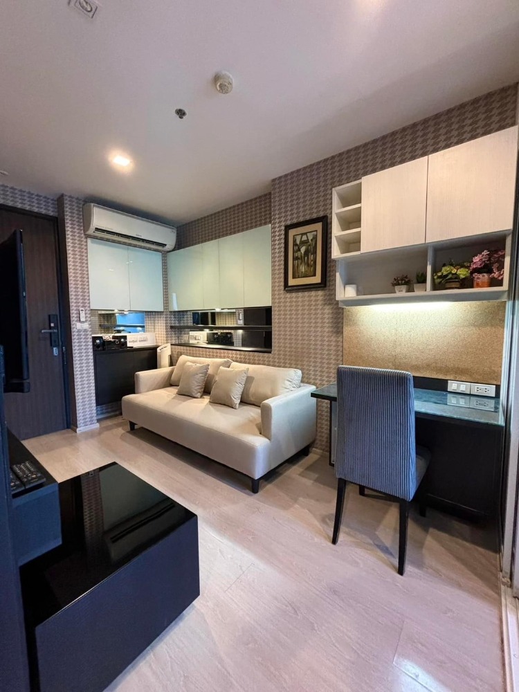 For SaleCondoOnnut, Udomsuk : 1BR for Sale with fully Furnished at Rhythm Sukhumvit 44/1