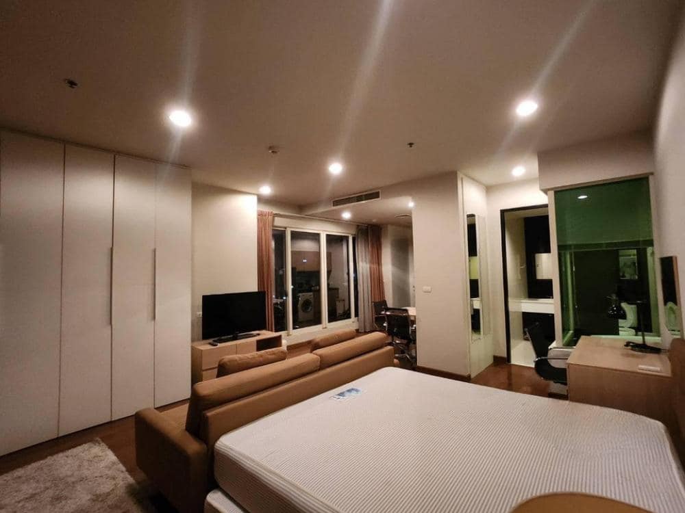 For RentCondoWitthayu, Chidlom, Langsuan, Ploenchit : ✨ Special deal! Large room, fully furnished, ready to move in ✨ The Address Chidlom 2 bedrooms | 2 bathrooms | 45 sq m. 💰 Rent only 40,000 baht/month Interested, contact K. Cooper, Tel: 086-746-8882