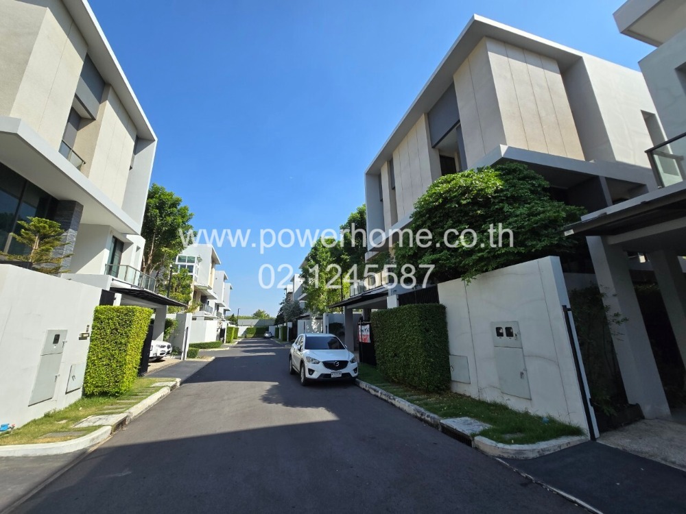 For SaleTownhouseYothinpattana,CDC : 3-storey townhouse, Baan Klang Muang Classe Ekkamai-Ramintra