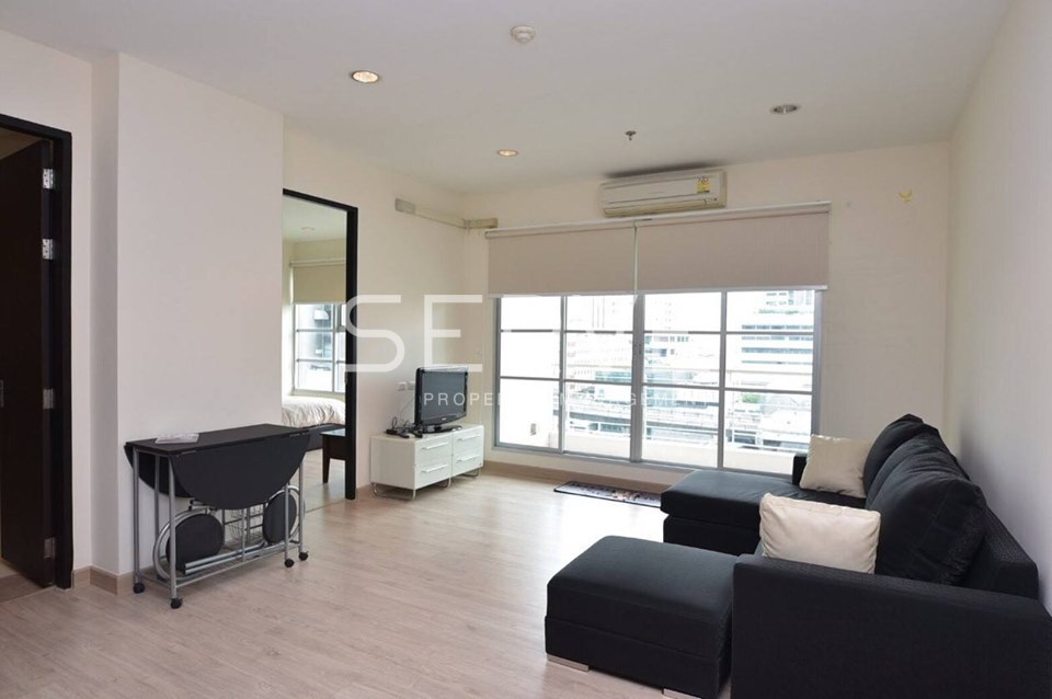 For RentCondoRatchathewi,Phayathai : 1 Bed Large Room High Floor City View Fully Furnished  Good Location Close to BTS Ratchathewi   @ Baan Klang Krung Siam - Pathumwan