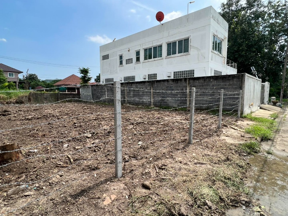 For SaleLandLadkrabang, Suwannaphum Airport : Empty land for sale in Happy Place Park Village. Chao Khun Thahan Road #Lat Krabang