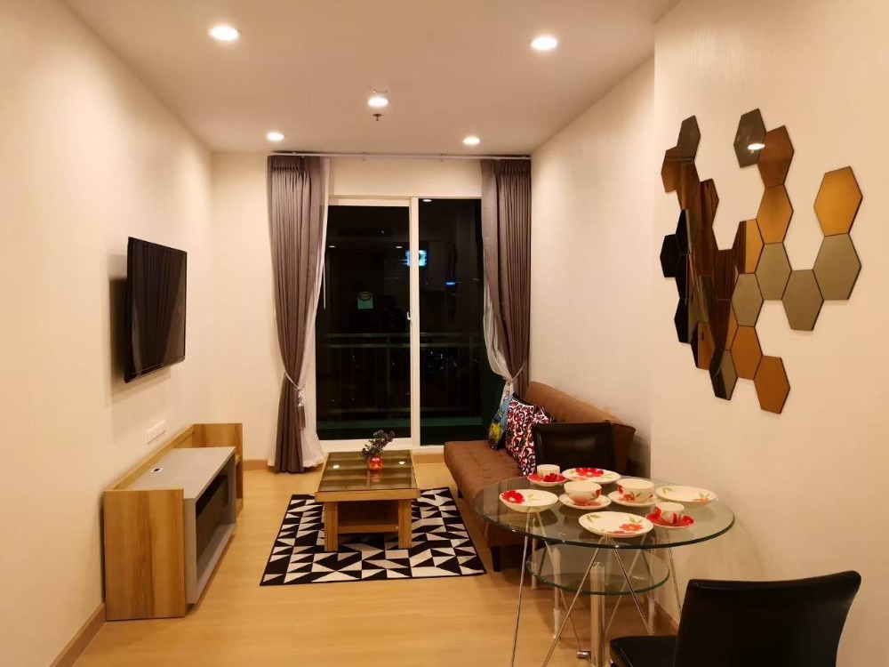 ให้เช่าคอนโดสาทร นราธิวาส : FOR Rent  1 bed  ราคาพิเศษที่สุด ศุภาลัย ไลท์ รัชดาฯ นราธิวาส