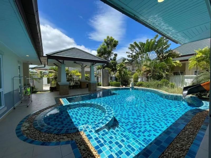 ขายบ้านพัทยา บางแสน ชลบุรี สัตหีบ : ขายบ้าน  Baan Dusit Villa  บรรยากาศดีเงียบสงบ