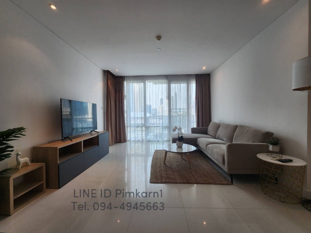 ให้เช่าคอนโดสุขุมวิท อโศก ทองหล่อ : Fullerton Sukhumvit <<2 Bedrooms For Rent>> (Pet Friendly) 🐶🐱📍Location: 400m. to BTS Ekkamai :Fully Furnished