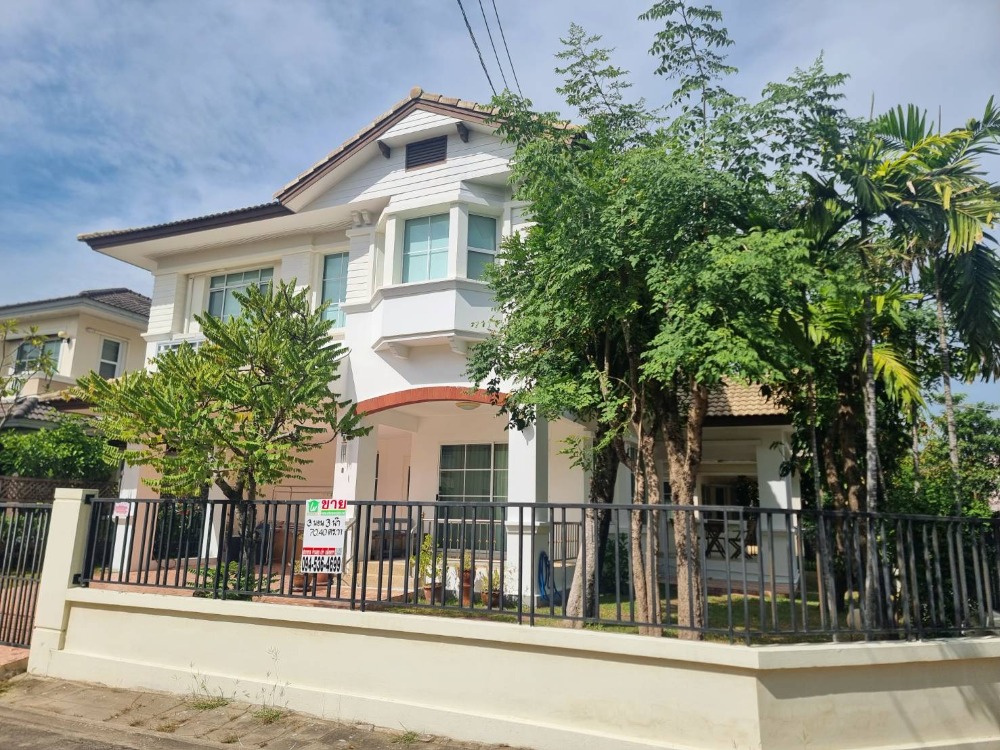 For SaleHousePathum Thani,Rangsit, Thammasat : The cheapest in the 2 -story detached house project, Chaiyapruek Village, after the corner of the good location.