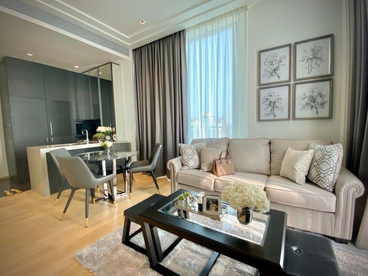 For SaleCondoWitthayu, Chidlom, Langsuan, Ploenchit : 📢👇Sell with tenant til September 25Is it good to live near BTS, popular department stores? If you agree  come to view and visit with us, fully nice furnished, 2 balconies, ready to move in