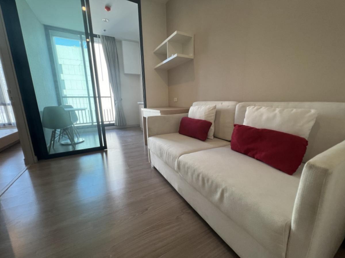 For SaleCondoRatchathewi,Phayathai : ✅Sell condo The Capital The Capital Ratchaprarop - Vibha Room size 30.88 Balcony direction: East Floor: 8 1 bedroom 1 bathroom ✅Price 3,190,000 baht * Ready to move in * 🔔Hurry up and book now