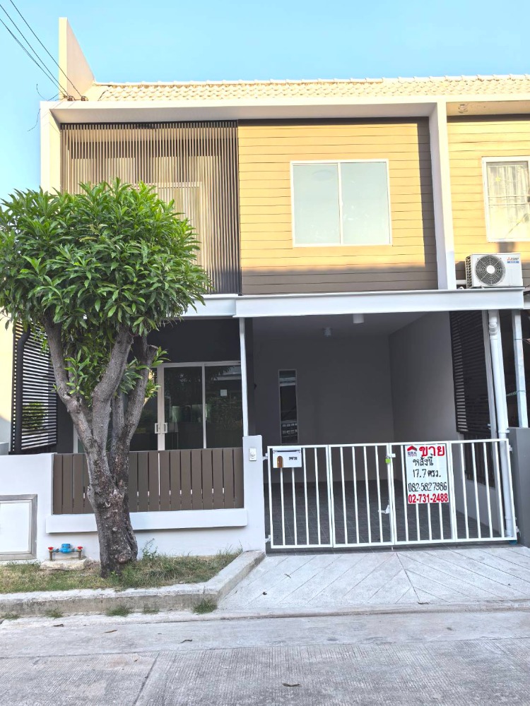 For SaleTownhouseNawamin, Ramindra : ✅ For sale cheap, The Colors, Wongwaen-Ramintra, corner house, fully extended, beautiful like new, kitchen with garage