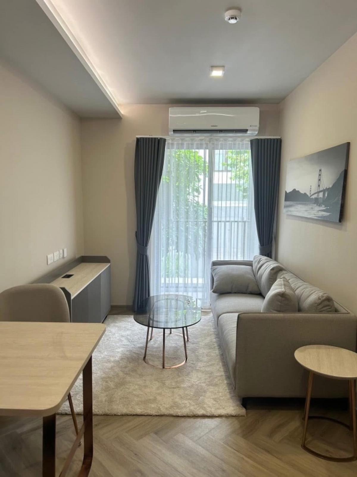 For RentCondoSukhumvit, Asoke, Thonglor : Condo for rent, ready to move in, CHAPTER 25 (Thonglor 25), 1 bedroom, 1 bathroom, size 35 sq m, 2nd floor, pool view, 25,000/month