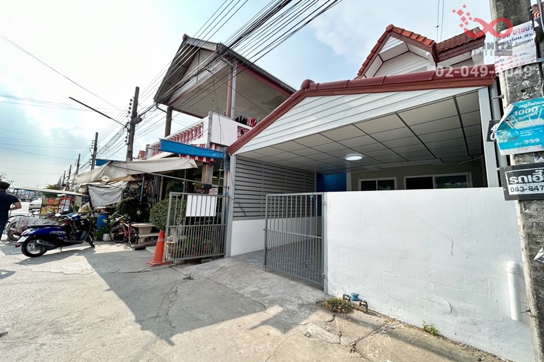 For SaleTownhomeMin Buri, Romklao : Townhouse for sale, 2 floors, Amornthap Village, area 18.4 square wah, Suwinthawong Road