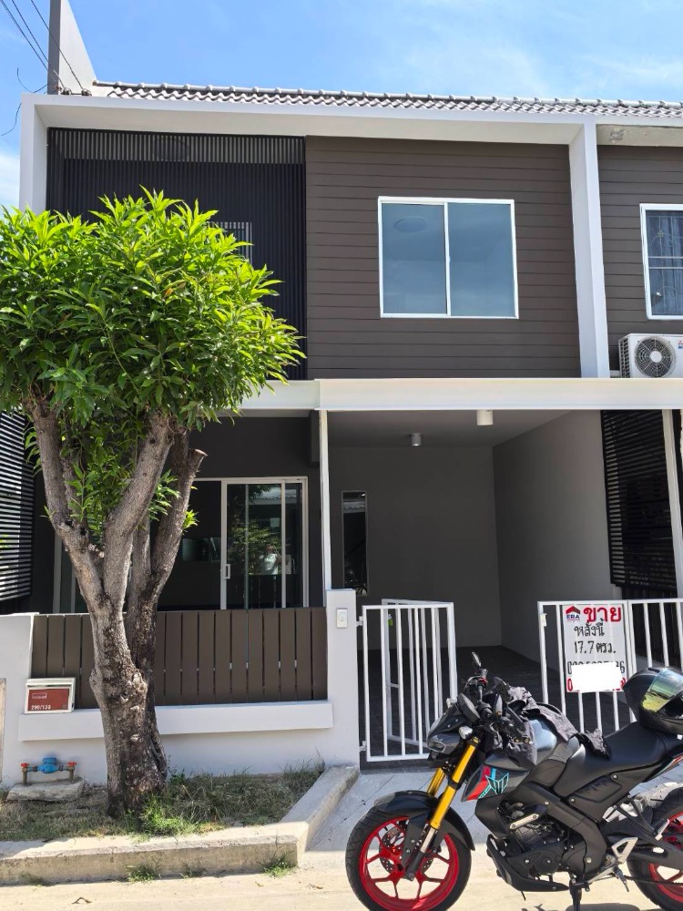 For SaleTownhouseNawamin, Ramindra : ✅ For sale cheap, The Colors, Wongwaen-Ramintra, corner house, fully extended, beautiful like new, kitchen with garage