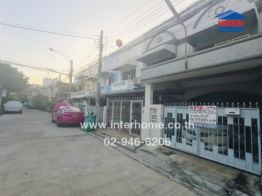 For SaleTownhouseKasetsart, Ratchayothin : 2-storey townhouse, 22.5 sq.w., Townhouse, Soi Phahonyothin 48, Intersection 4/1, Phahonyothin Road, Soi Phahonyothin 48, Bang Khen District, Bangkok