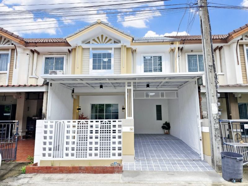 For SaleTownhouseMin Buri, Romklao : For sale: Townhome, Pruksa Ville 27, Sam Wa Road, area 77.6 sqm, newly renovated, ready to move in, convenient transportation