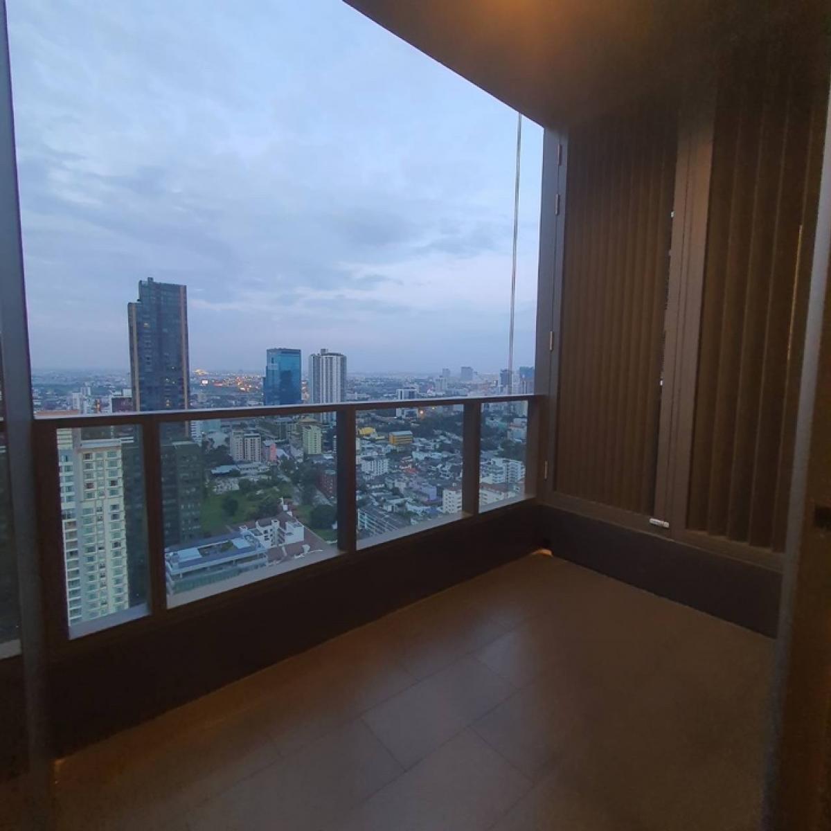 For SaleCondoSukhumvit, Asoke, Thonglor : 📍Selling down payment Aestiq Thonglor size 152.27 Sq.m 3 bed 3 bath only 53,000,000 contact 086-795-9997 (Jimmy)