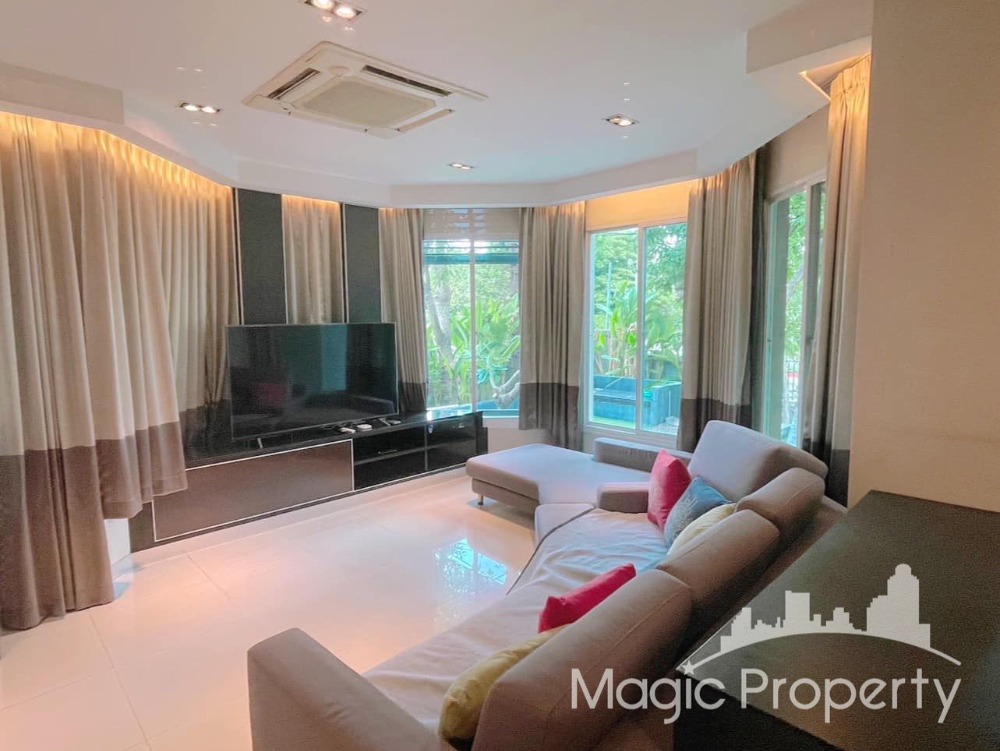 For SaleHouseLadkrabang, Suwannaphum Airport : 4 Bedrooms Single House For Sale in Golden Nakara Village, Prawet, Bangkok