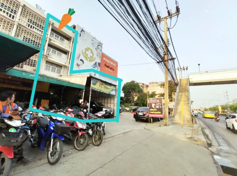 For SaleShop HouseSeri Thai, Ramkhamhaeng Nida : For sale: 4 and a half storey building, 32.2 sq m, on Seri Thai Road, Khlong Kum Subdistrict, Bueng Kum District, Bangkok