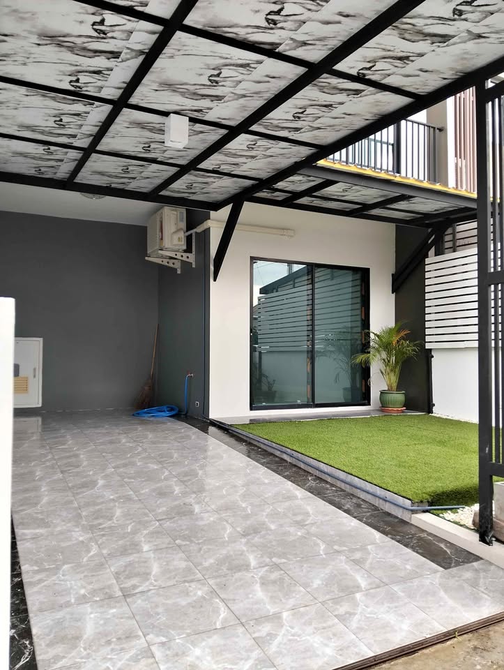 ให้เช่าบ้านลาดกระบัง สุวรรณภูมิ : 🏠 ให้เช่าทาวน์โฮม 2 ชั้น The Connect สุวรรณภูมิ 3 (กิ่งแก้ว 37)   ใกล้สนามบินสุวรรณภูมิ 7 กม . พร้อมเข้าอยู่  มีเฟอร์นิเจอร์ตามรูป ✅✅