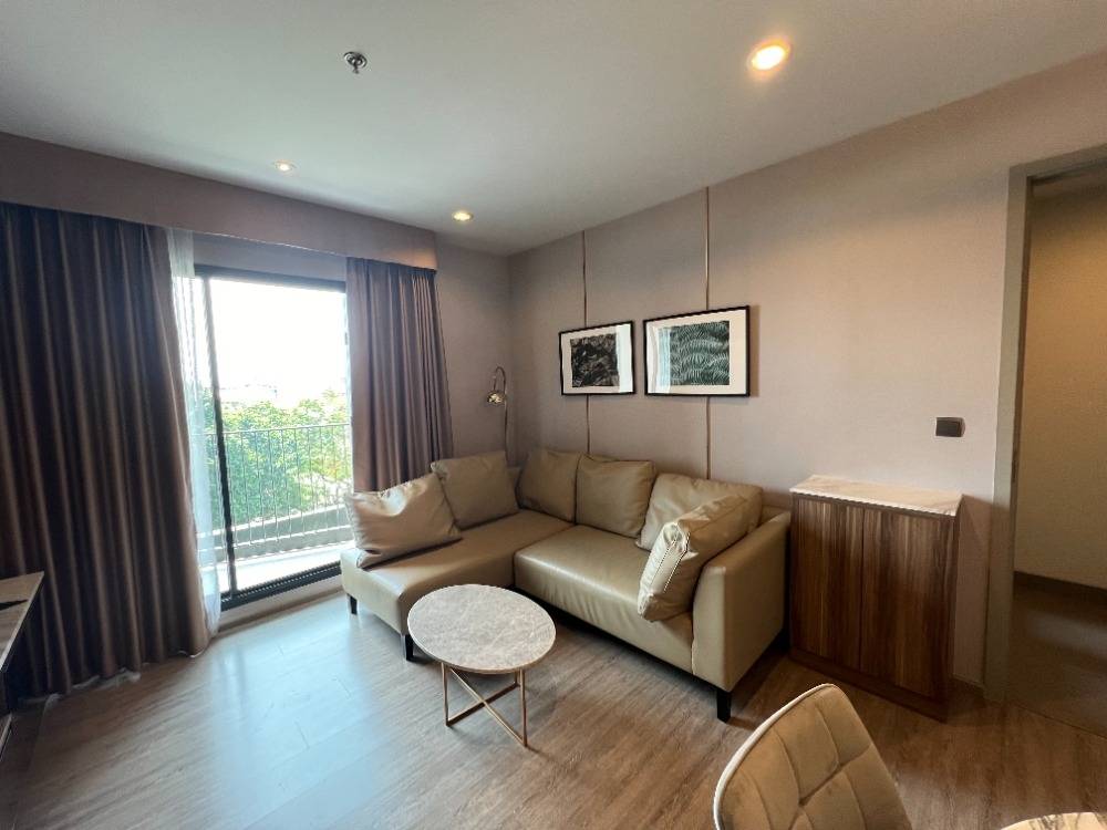 For RentCondoSukhumvit, Asoke, Thonglor : Near BTS Ekkamai within 350 meters