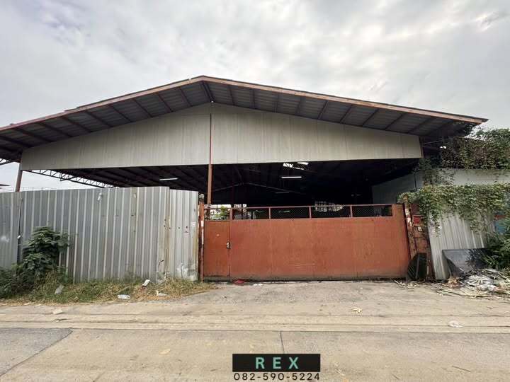 For RentWarehouseChokchai 4, Ladprao 71, Ladprao 48, : For rent: Warehouse / Land with buildings, Nakniwat, Chokchai 4, Satriwitthaya 2, Lat Phrao 71, size 200 square meters