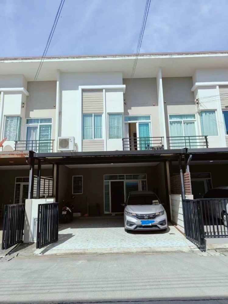 For RentTownhouseSamut Prakan,Samrong : Townhome for Rent / Sale, Casa City Bangna km 7, 2 storey near Mega Bangna