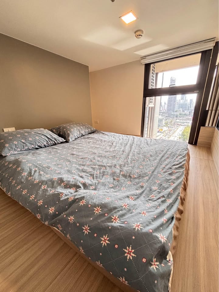 For RentCondoRama9, Petchburi, RCA : Condo for rent: Chewathai Residence Asoke, ready to move in