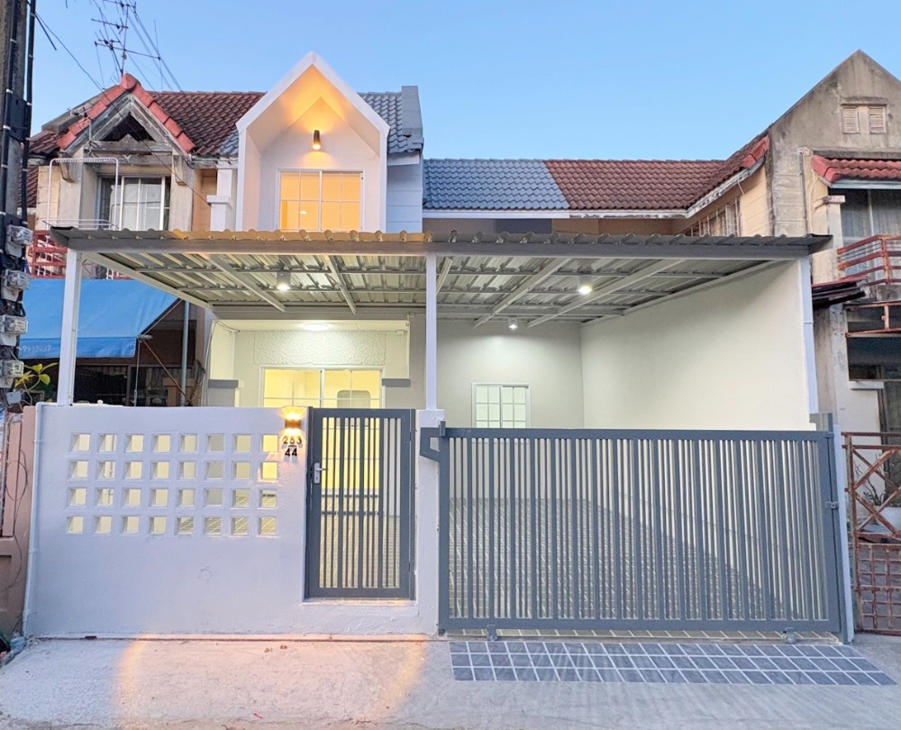 For SaleTownhomeMin Buri, Romklao : 🏠Townhouse for sale, 2 floors, Poonsinthanee Village 3, Soi Kaha Romklao 64, newly renovated, ready to move in, near BigC Kaha Romklao