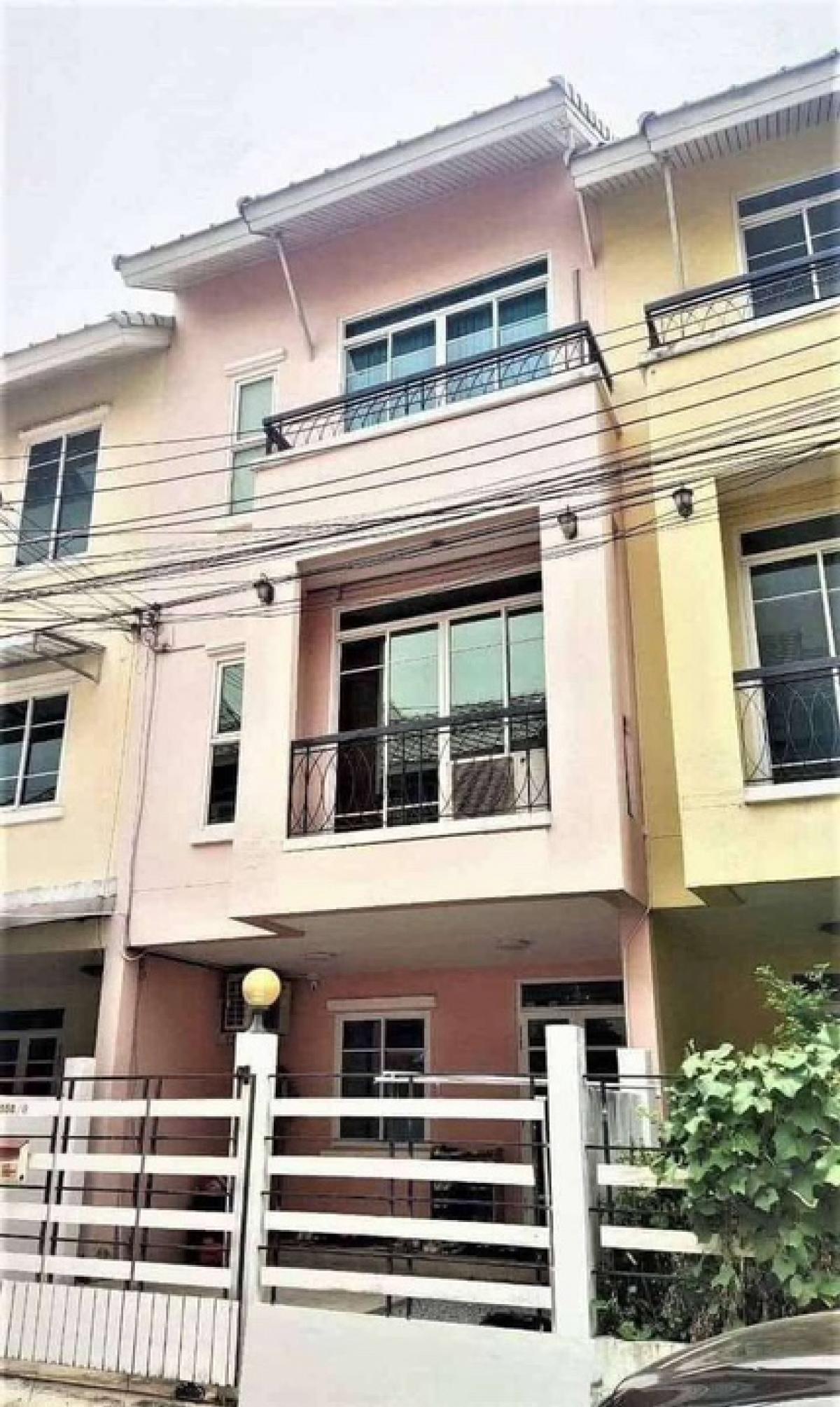 For RentTownhouseNawamin, Ramindra : ❤️😇 🎊 For sale and rent, 3-storey home office, good location, convenient travel, reasonable price, interested, line tel 0859114585 ❤️ Home office in All Sweet Village, on the main road, Sai Mai, house area 20 square meters, very new house - 3 bedrooms, 1 