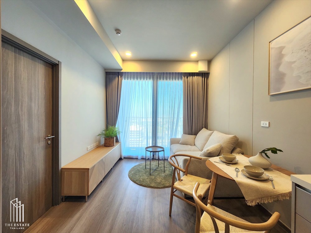 For RentCondoBangna, Bearing, Lasalle : For rent Whizdom The Forestias (Destinia) high floor, has a view of Bangkok city, 1 bedroom, spacious 35.13 sq m. @25,000 Baht