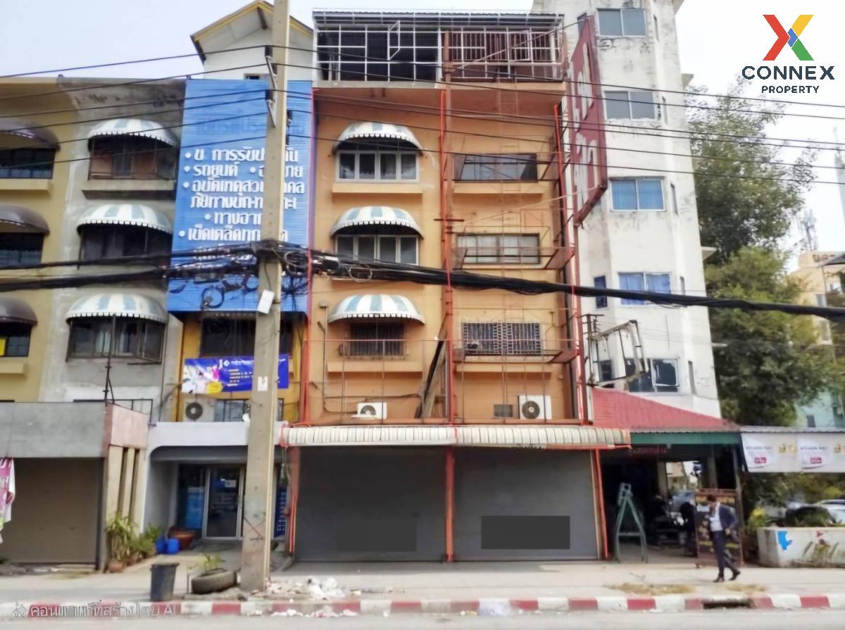 For SaleShop HousePathum Thani,Rangsit, Thammasat : For Sale For sale: 2 commercial buildings, 4.5 floors,  Phahon Yothin Road  , Khlong Nueng , khlong Luang , Pathum Thani , CX-112465