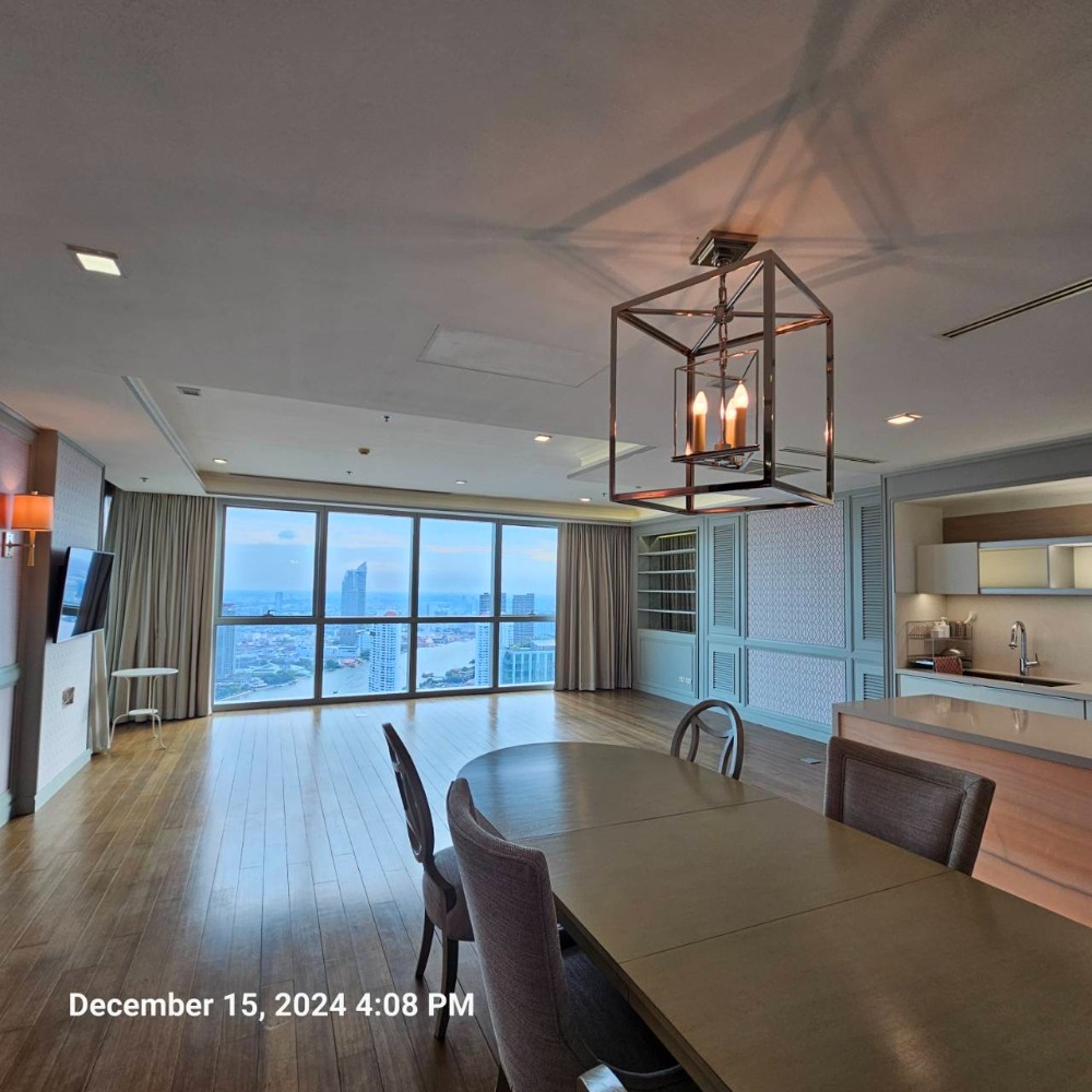 For SaleCondoWongwianyai, Charoennakor : For sale at appraised value: The River Condominium, 53rd floor, luxuriously decorated with imported furniture, 2 bedrooms, 3 bathrooms