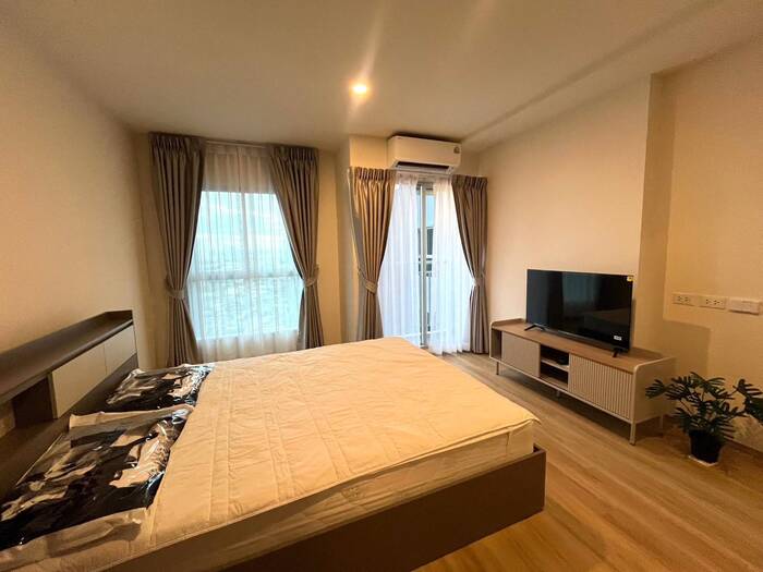 For RentCondoPinklao, Charansanitwong : Condo for rent, brand new, Lumpini Ville Charan-Fai Chai, 1 bedroom, 1 bathroom, 30 sq m., 19th floor (fully furnished + ready to move in) 11,000/month. Welcome to show the room. Call 094-6245941.