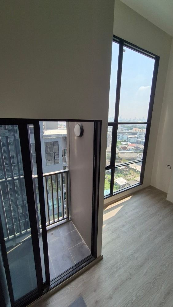 Sale DownCondoPinklao, Charansanitwong : Selling down payment at VVIP price, urgent sale, selling at a loss, Origin Plug & Play Sirindhorn Station Type Duplex, corner room, pets allowed