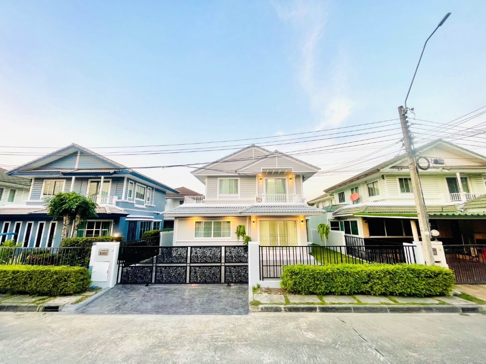 For SaleHouseBang kae, Phetkasem : Selling a quality branded single house from Land and Houses, Chaiyapruek Village, Petchkasem 81, Nong Khaem