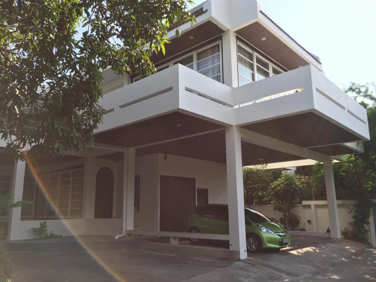 For RentHouseOnnut, Udomsuk : Single house for rent, Sukhumvit 71 Road, Soi Pridi Banomyong 14