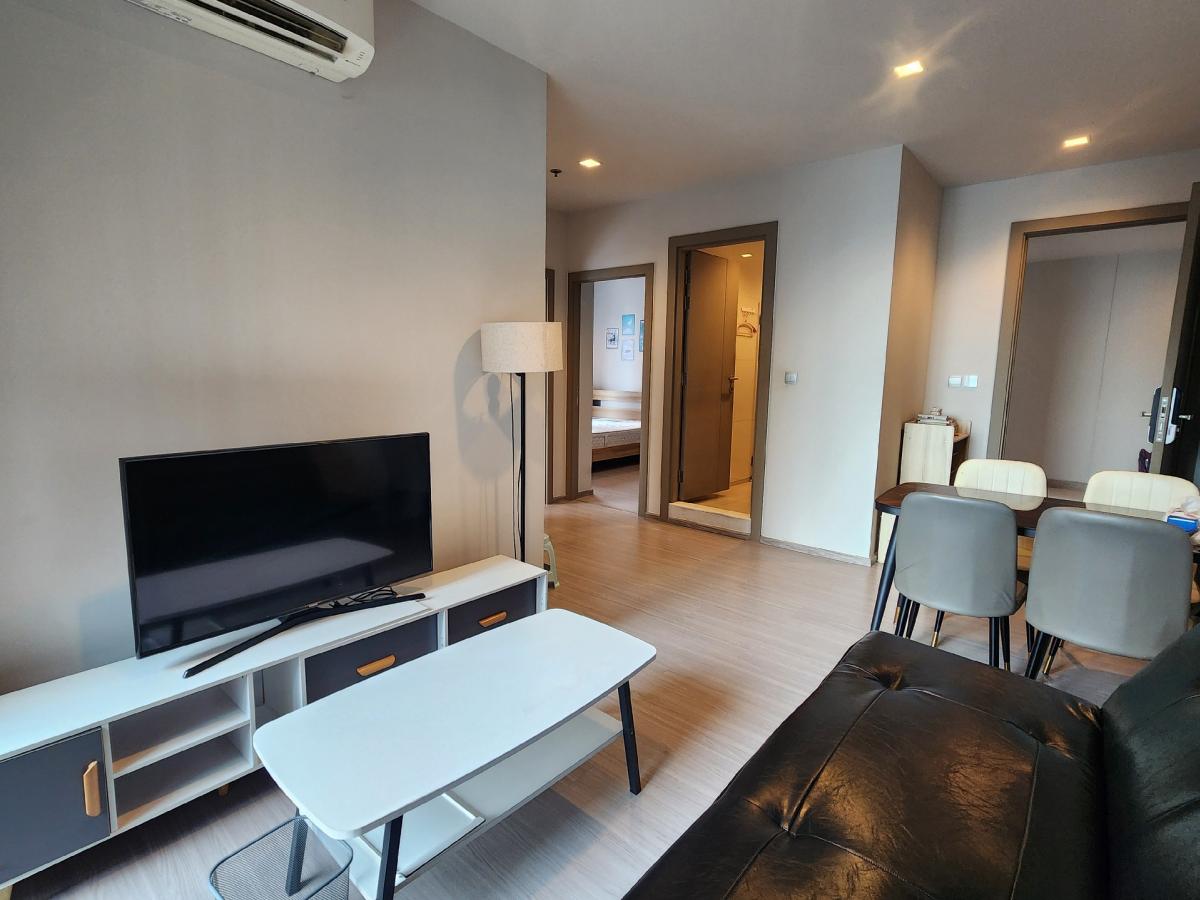 For RentCondoRama9, Petchburi, RCA : For Rent 2 bed 1 bath 45 sq.m. Tower A Fl.37 Life Asoke-Rama 9