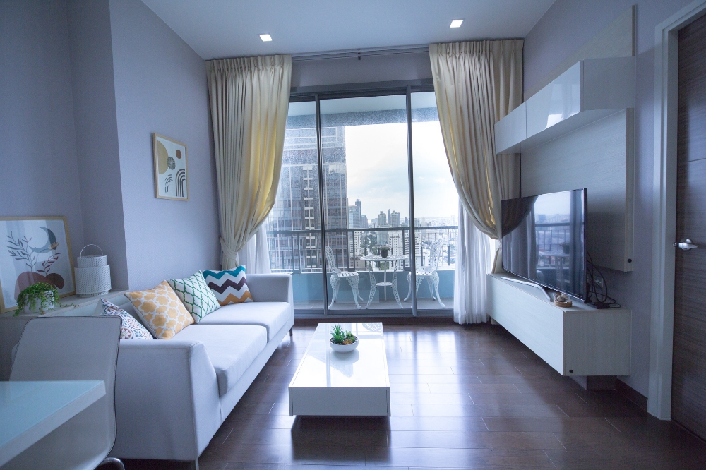 For RentCondoRama9, Petchburi, RCA : ✨ Large room, beautifully decorated, amazing price, ready to move in ✨Q Asoke 2 bedrooms | 2 bathrooms, rent only 42,000 baht/month 📞 Interested, contact K. Cooper 086-746-8882