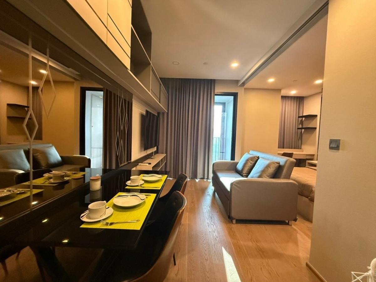 For RentCondoSiam Paragon ,Chulalongkorn,Samyan : For Rent !! Ashton Chula - Silom Rent Price !! 28,000 ฿ Per Month❤️‍🔥 1 Bedroom Size 34 SQ.M. Contract Aomam (Agent) Tel./line ID: 0955871692 WhatsApp: +66 95 587 1692