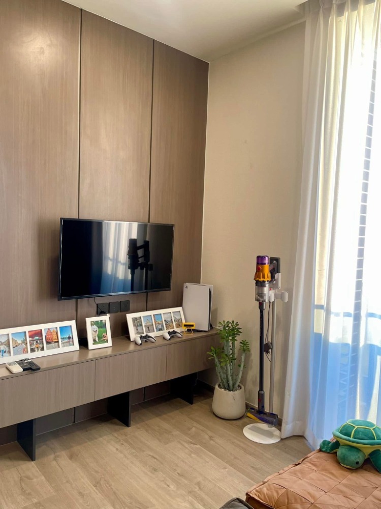 For RentCondoLadprao, Central Ladprao : 🏙️ For rent: The Crest Park Residences 📍 Lat Phrao Intersection 🌷 New room, fully furnished, ready to move in 👜