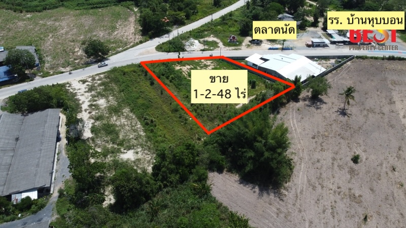 For SaleLandSriracha Laem Chabang Ban Bueng : Land for sale, Sriracha, Chonburi, near Ban Hub Bon School, good location, on the main road, this plot is very good for investment.