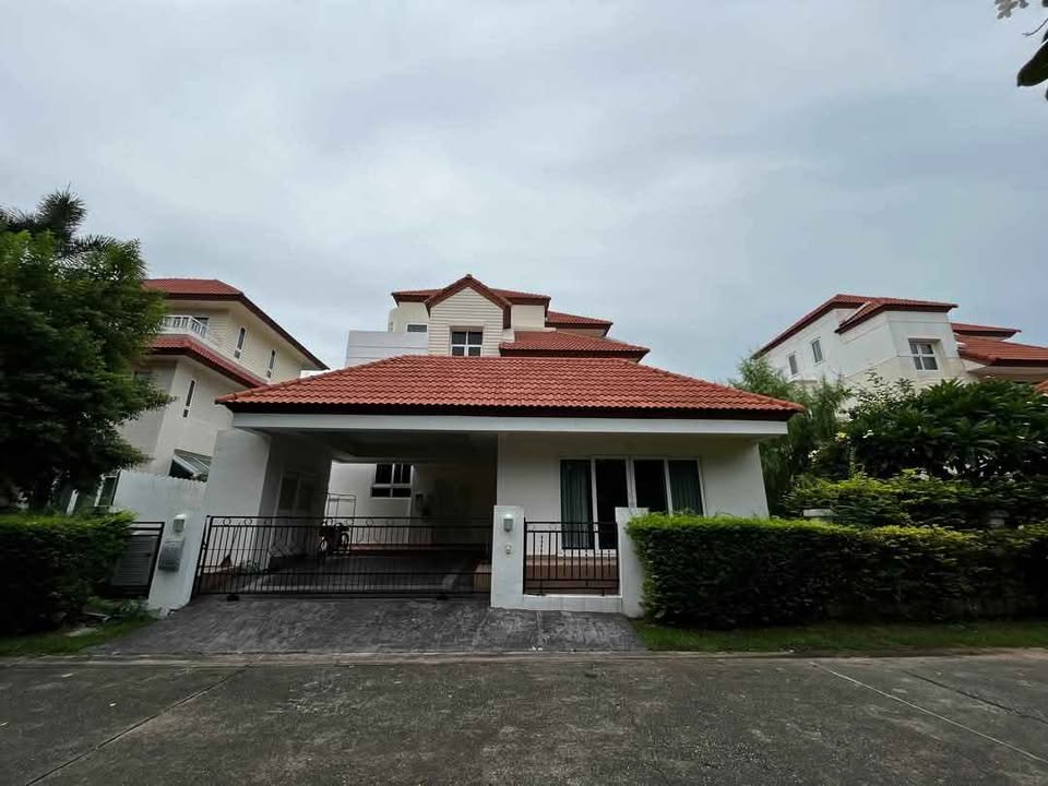 For RentHouseLadkrabang, Suwannaphum Airport : 🏡 Single house for rent, Villa Nakarin Onnut-Wongwaen, near Prawet Intersection 1.8 km, fully furnished and electric appliances, vacant house, ready to move in ✅✅