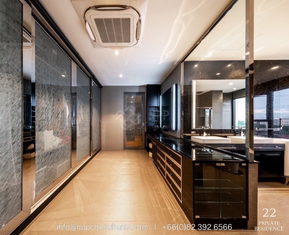 For SaleHousePattanakan, Srinakarin : 4 EXCLUSIVE PENTHOUSES WITH PRIVATE LIFT IN ONE BUILDING : 22 Private Residence for sale