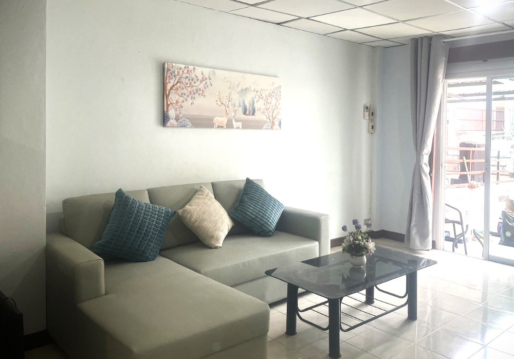 For RentTownhouseOnnut, Udomsuk : Townhouse for rent, 25 square wah, front of house is 6 meters wide, 3 bedrooms, 3 bathrooms, Sukhumvit 101/1, near BTS, with furniture, 4 air conditioners, 55 inch TV, microwave, refrigerator, complete furniture, new condition, 23,000 per month, call 0858