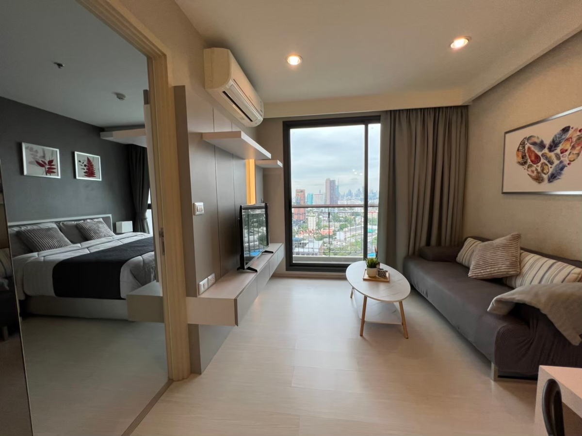 For RentCondoSukhumvit, Asoke, Thonglor : ฺBig Room Near BTS 🏙️(For Rent) Rhythm Sukhumvit42 [Ekkamai]