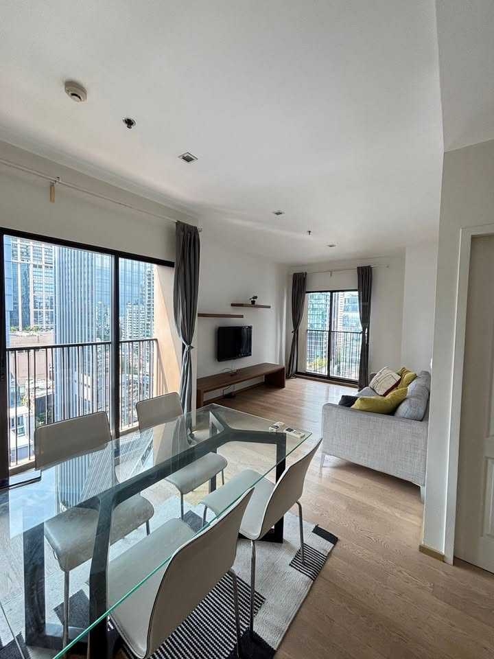 ให้เช่าคอนโดสุขุมวิท อโศก ทองหล่อ : LTH11392- Noble Refine FOR RENT Size 72 sqm. 2 beds 2 baths Near BTS Phrom Phong Station ONLY 50K/Month