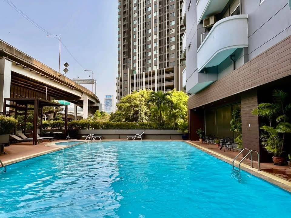 For RentCondoWitthayu, Chidlom, Langsuan, Ploenchit : LTH11402-Witthayu complex FOR RENT Size 95 sqm. 3 beds 2 baths Near BTS Phloen Chit Station ONLY 38K/Month