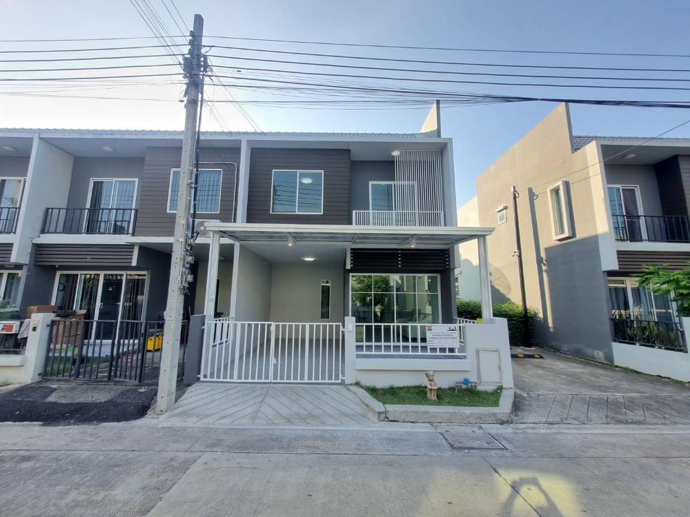 For SaleTownhouseNawamin, Ramindra : Townhouse for sale, ready to move in, Ariya The Color Village, Phase 3, Wongwaen-Ramintra, Suea Khlong Nueng Mosque, Khip Mu, Bang Chan, Khlong Sam Wa, Fashion Island, Safari World Zoo, Phraya Suren, Hathai Rat, Nimit Mai, Suwinthawong, Panya Ram Intra Go