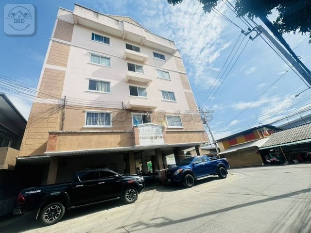 For SaleHotel&Apartment BusinessSamut Prakan,Samrong : For sale: 5-storey money-making apartment, Yield 8.3%, worth the investment, quick return on investment, near Thepphawan BTS station, area 166 square wah, Theparak Road, Mueang Samut Prakan